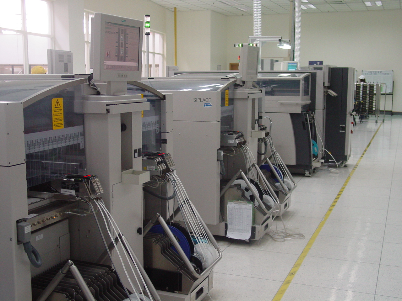 國產(chǎn)電子貼裝核心設(shè)備處于什么水平？跟頂級水平有多大差距？